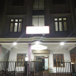  Guest house Narendra India